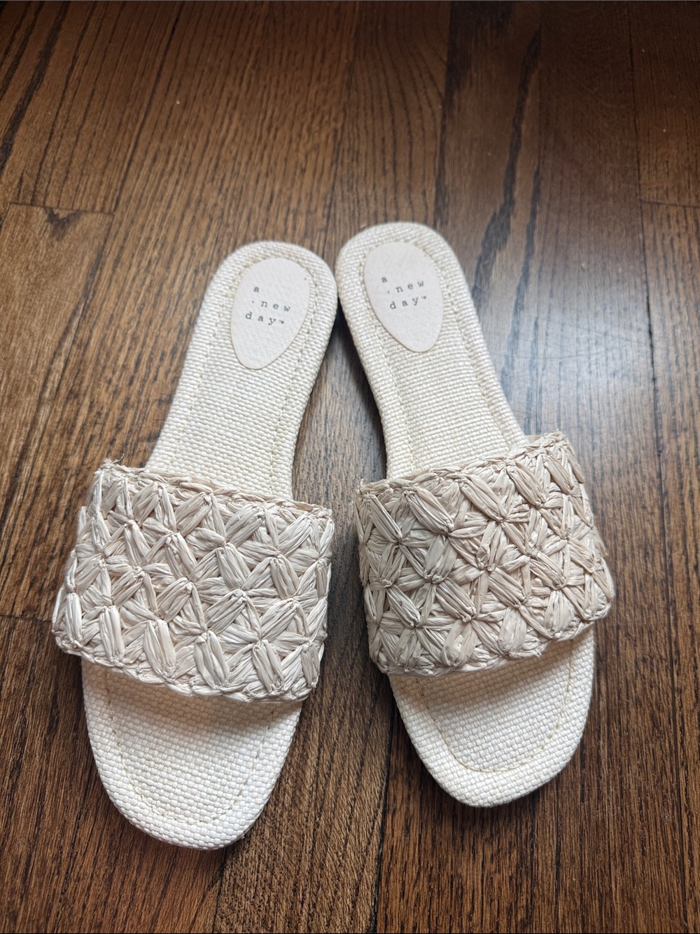 a new day Woven Neutral Slide Sandals in Beige Sz 8.5